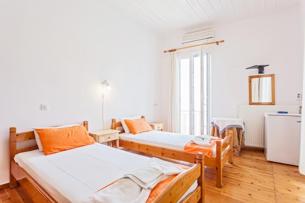 Aggela Guesthouse سكوبيلوس تاون الغرفة الصورة